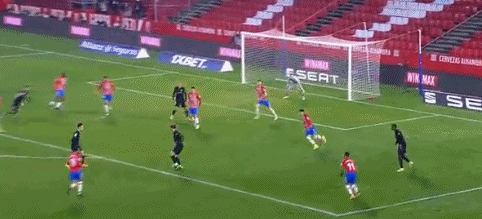 阿莫林更衣室怒骂曼联球员，直言愤怒又失望！基恩炮轰红魔如小学生