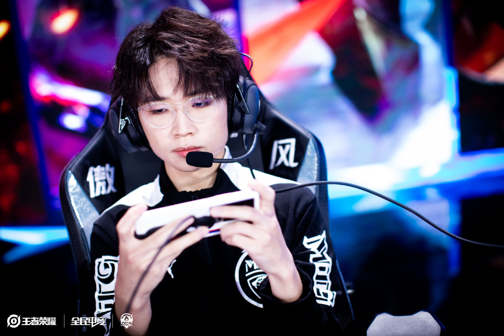 的舞台上 的舞台上