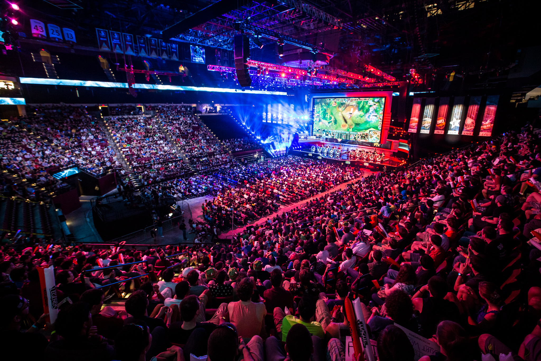 向硬朗与高 向硬朗与高